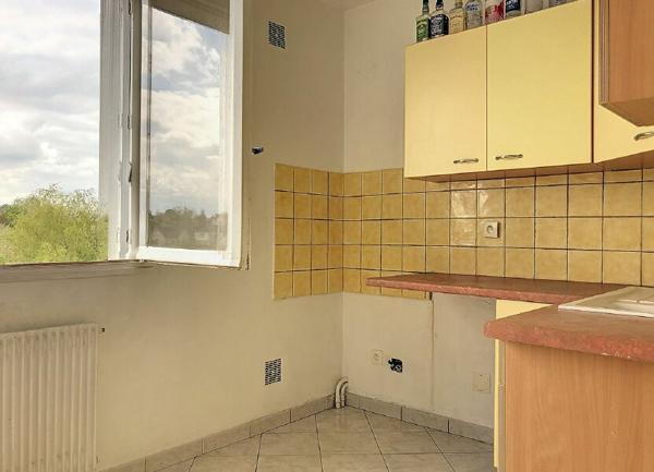 Appartement à vendre    1 pièce • 42 m2 Montluçon