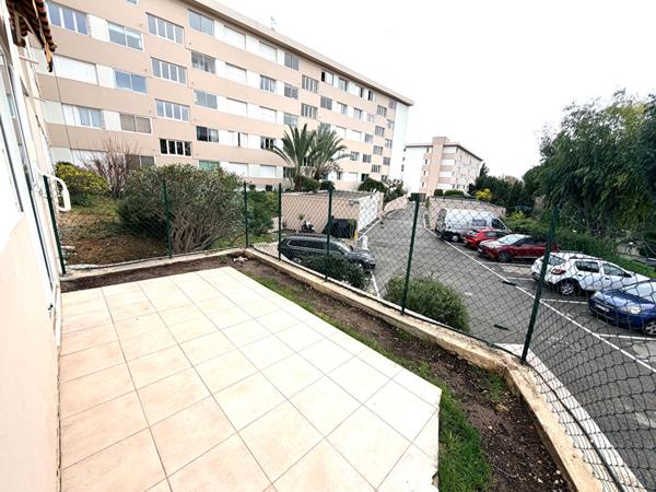 Cagnes Sur Mer Beau 2p 44 m² Terrasse et Cave