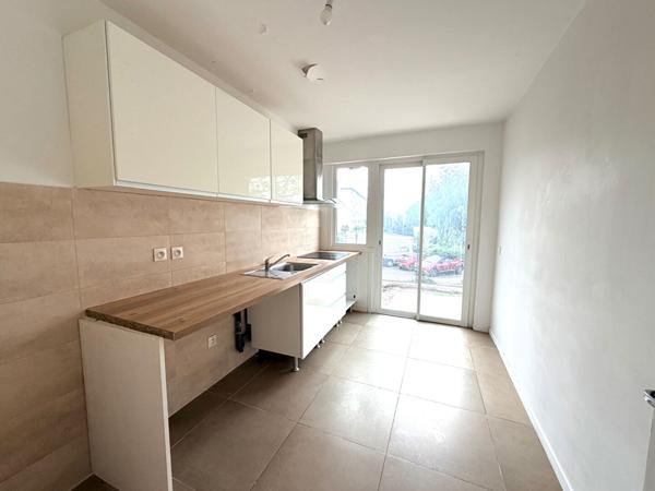 Cagnes Sur Mer Beau 2p 44 m² Terrasse et Cave