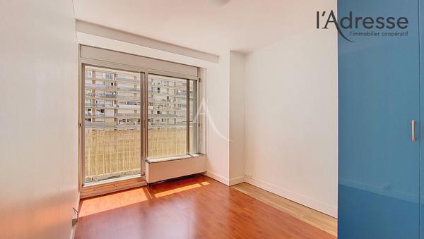 PUTEAUX/CENTRE 3 pièces de 61 m² avec balcon 15m², cave et parking.