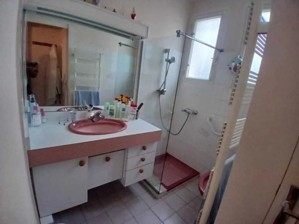 Vente                                                      Maison
                        
                     3 pièces                      73 m2                     à Rezé