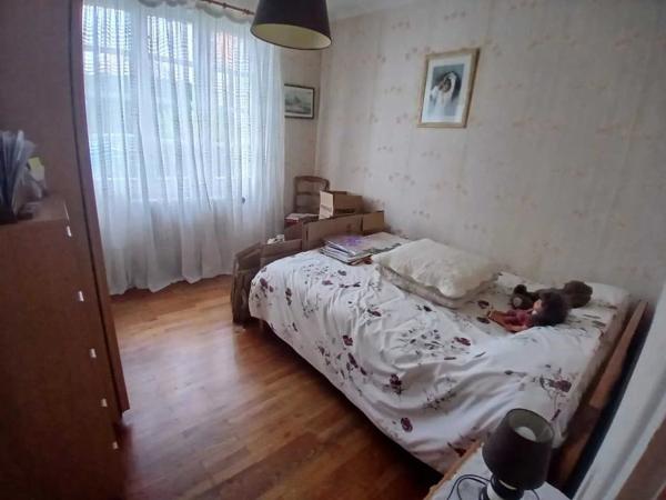 Vente                                                      Maison
                        
                     3 pièces                      73 m2                     à Rezé