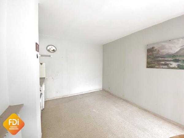 Centre Ville - Studio avec parking - 20.61 m2