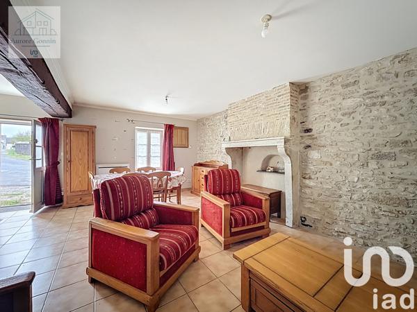 Location maison 3 pièces 62 m² Saint-Pierre-le-Moûtier