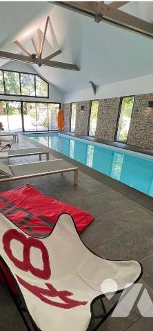 BIEN D'EXCEPTION ! Aux portes de LORIENT, Manoir sur un terrain d'environ 5900m2. (constructible)