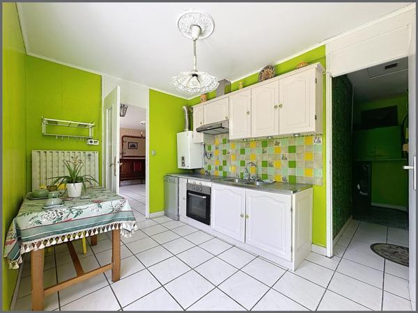 Maison de plain-pied avec 3 chambres et un jardin