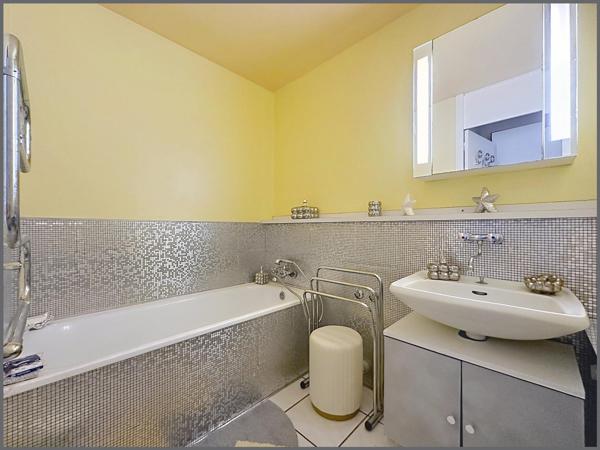 Maison de plain-pied avec 3 chambres et un jardin