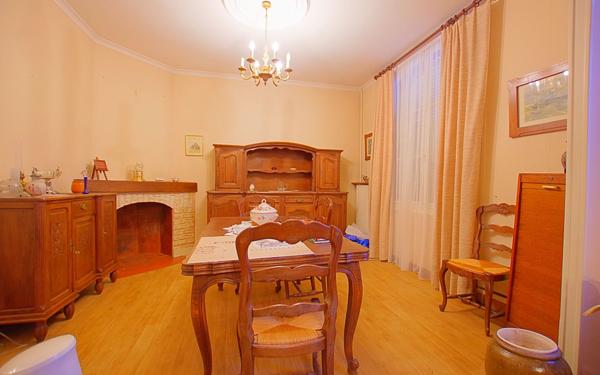 Maison à vendre    3 pièces •  Beaulieu-les-Fontaines