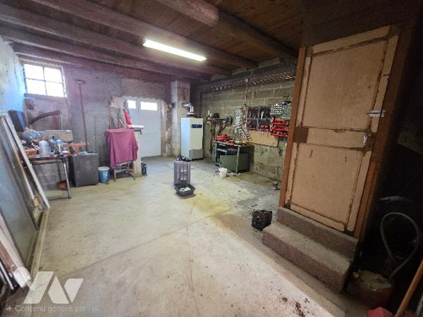 Maison de village, avec jardin, A RENOVER, à vendre sur la commune de BICQUELEY.