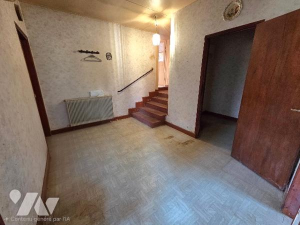 Maison de village, avec jardin, A RENOVER, à vendre sur la commune de BICQUELEY.