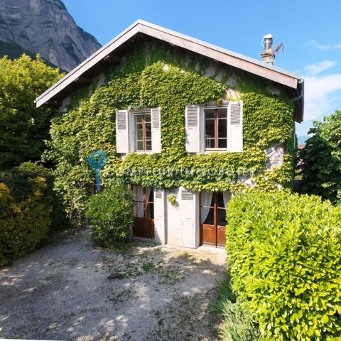 Maison 7 pièce(s) 3 chambre(s) 160 m²