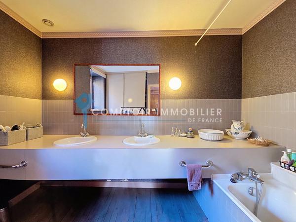 Maison 7 pièce(s) 3 chambre(s) 160 m²