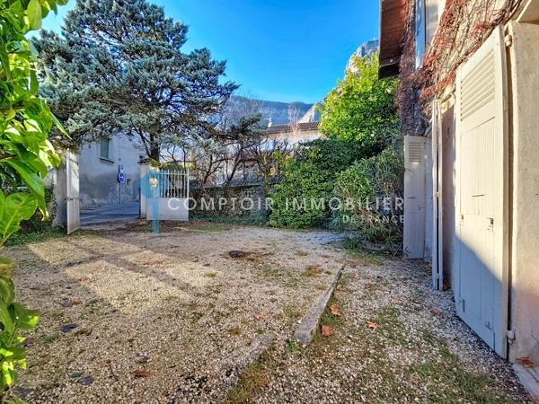 Maison 7 pièce(s) 3 chambre(s) 160 m²