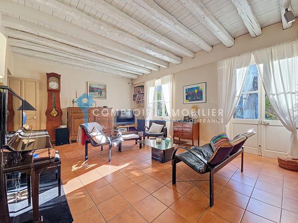 Maison 7 pièce(s) 3 chambre(s) 160 m²