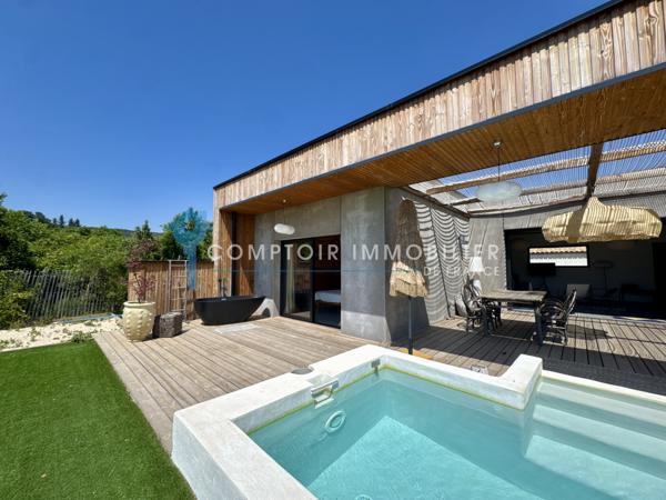 Maison de village
                                                                                                                                                                                                                                                                                                                        4 pièce(s)                                                                                                                                                                                                          3 chambre(s)                                                                                                                                                                                                          120  m²