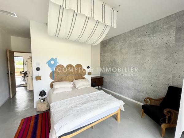 Maison de village
                                                                                                                                                                                                                                                                                                                        4 pièce(s)                                                                                                                                                                                                          3 chambre(s)                                                                                                                                                                                                          120  m²
