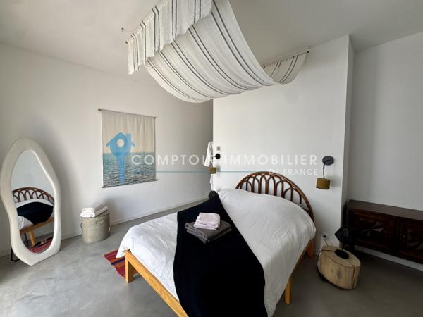 Maison de village
                                                                                                                                                                                                                                                                                                                        4 pièce(s)                                                                                                                                                                                                          3 chambre(s)                                                                                                                                                                                                          120  m²