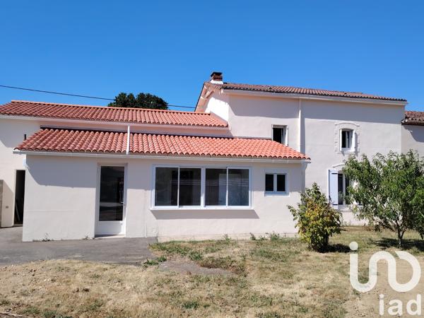 Maison à vendre 6 pièces 142 m² Le Poiré-sur-Vie