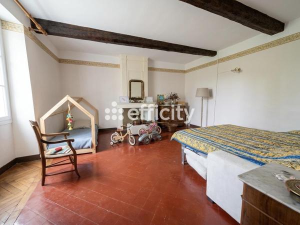 Maison 8 pièces - 425 m² Exclusivité efficity