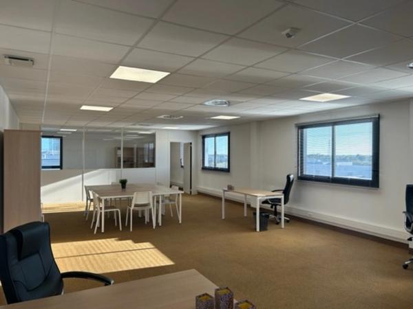 Bureau fonctionnel à Montpellier Garosud– Crèche, resto & services sur site