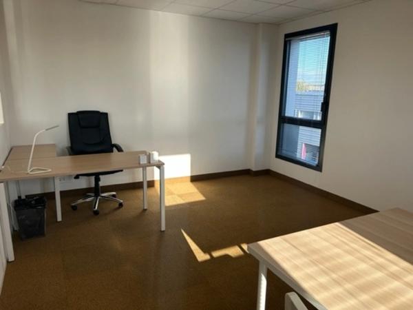Bureau fonctionnel à Montpellier Garosud– Crèche, resto & services sur site