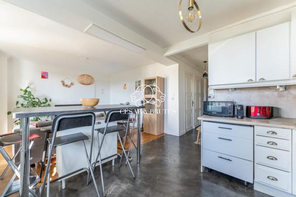 T3 de 54 m² avec balcon Ouest & Vue Fourvière – Lyon 8ème
