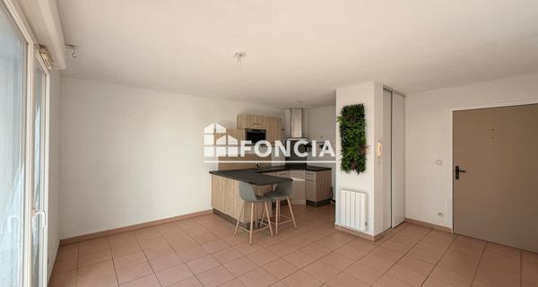 Location Appartement 2 pièces 41 m² - Saint-juéry 81160