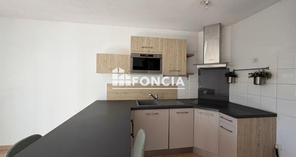Location Appartement 2 pièces 41 m² - Saint-juéry 81160