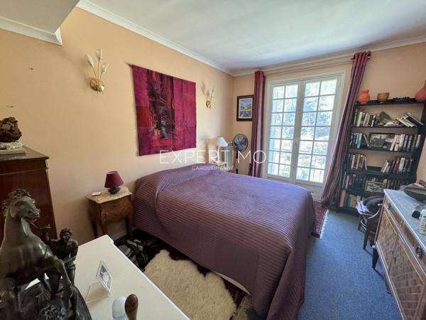 Hyères (83400) Appartement exceptionnel en dernier étage avec vue mer panoramique et grande terrasse sur le toit