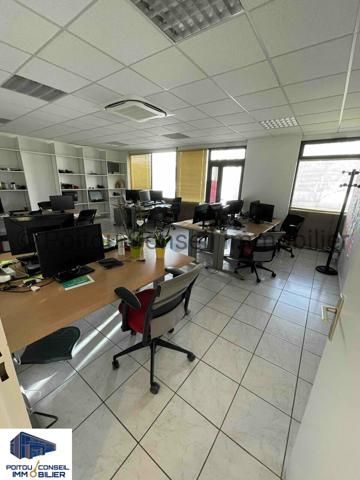 BUREAUX RDC ACCES PMR SECTEUR AVENUE DE LA ROCHELLE 300m2