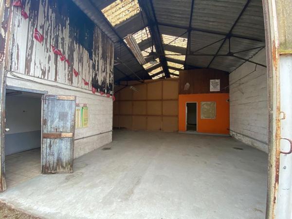 ENSEMBLE IMMOBILIER -  44680 SAINTE PAZANNE  - BUDGET 301 600  HAI