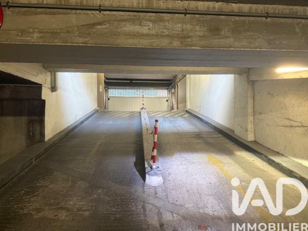 Parking à vendre 12 m² Paris 18