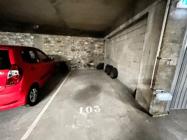 Parking / box Paris
