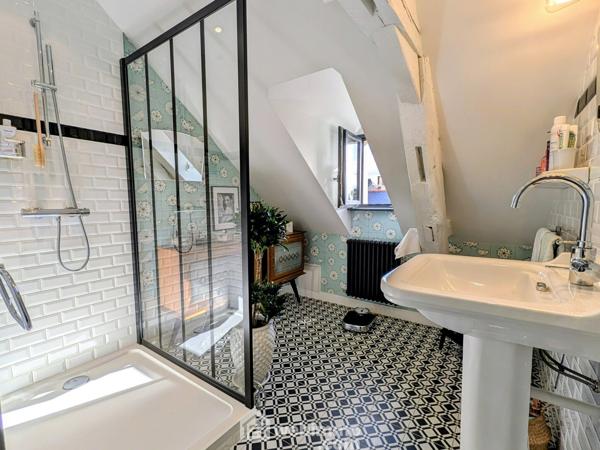 Longère 166 m² à Loire-Authion 49800