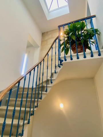 Gambetta appartement T4 avec cave, ascenseur et climatisation