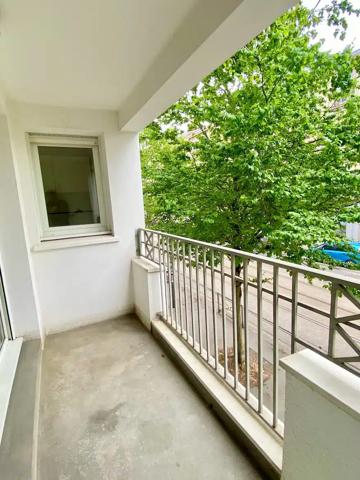 Bordeaux Tauzia appartement avec balcon