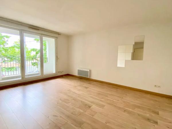 Bordeaux Tauzia appartement avec balcon