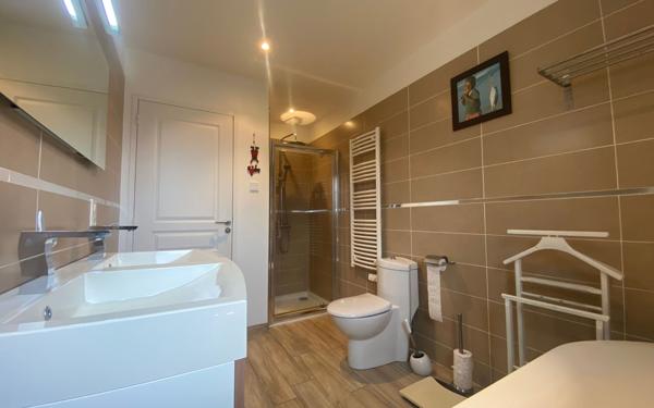 Maison à vendre    5 pièces • 142 m2 Saint-Renan