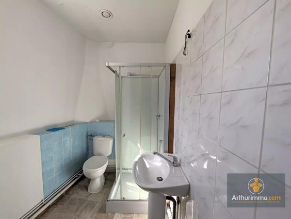 Vente                                                      Appartement
                        
                     3 pièces                      57 m2                     à Noyon