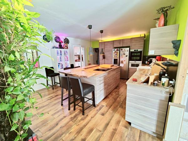 T5 de plain pied, non mitoyen, clim réversible.