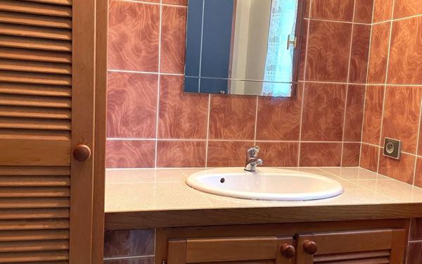 Maison à vendre    5 pièces •  Salavas