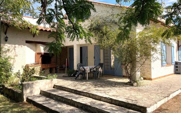 Maison à vendre    5 pièces •  Salavas