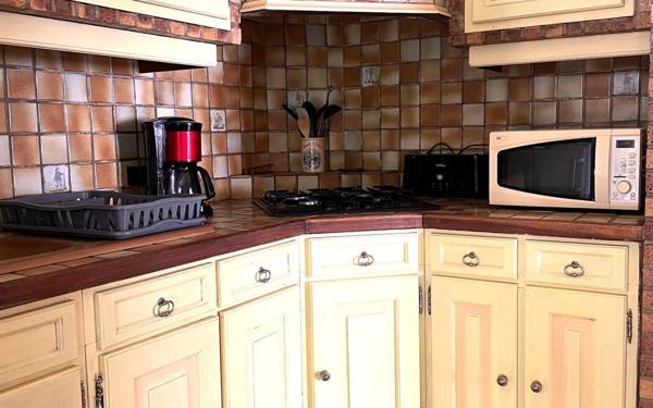 Maison à vendre    5 pièces •  Salavas