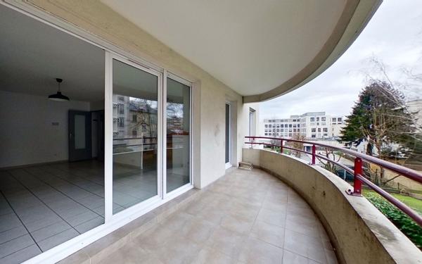 Appartement à vendre    3 pièces • 65 m2 Lyon 9