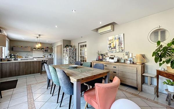 Maison à vendre    6 pièces • 176,09 m2 Tournon-sur-Rhône