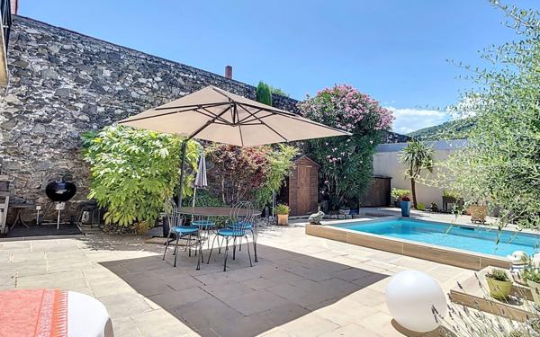 Maison à vendre    6 pièces • 176,09 m2 Tournon-sur-Rhône