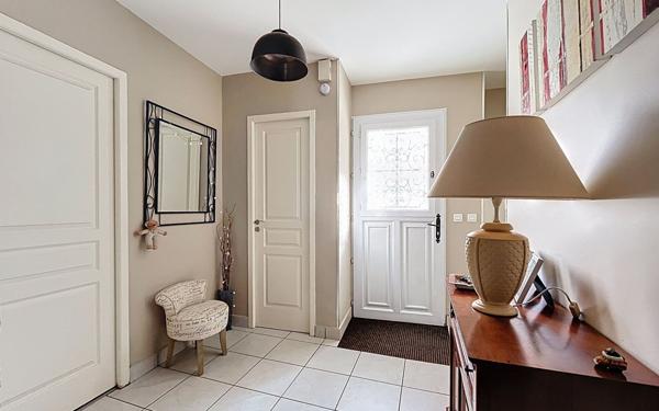 Maison à vendre    6 pièces • 176,09 m2 Tournon-sur-Rhône