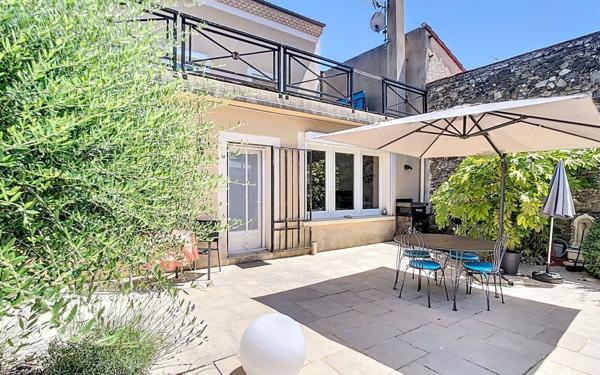 Maison à vendre    6 pièces • 176,09 m2 Tournon-sur-Rhône