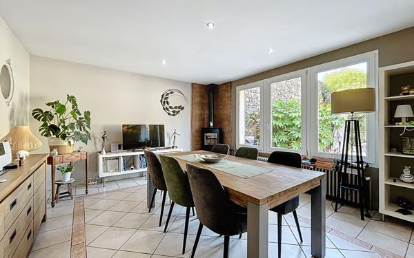 Maison à vendre    6 pièces • 176,09 m2 Tournon-sur-Rhône