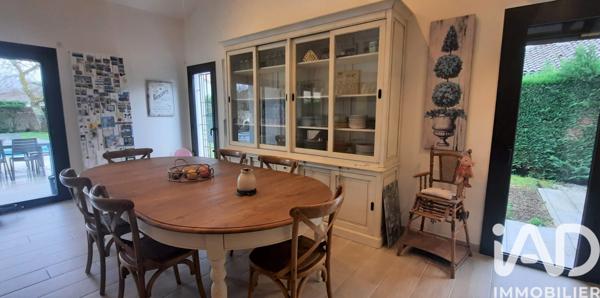 Maison à vendre 7 pièces 213 m² Saint-Jean-d'Illac